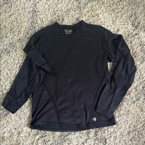 Mountain Hardwear Black Long Sleeve Tee size small